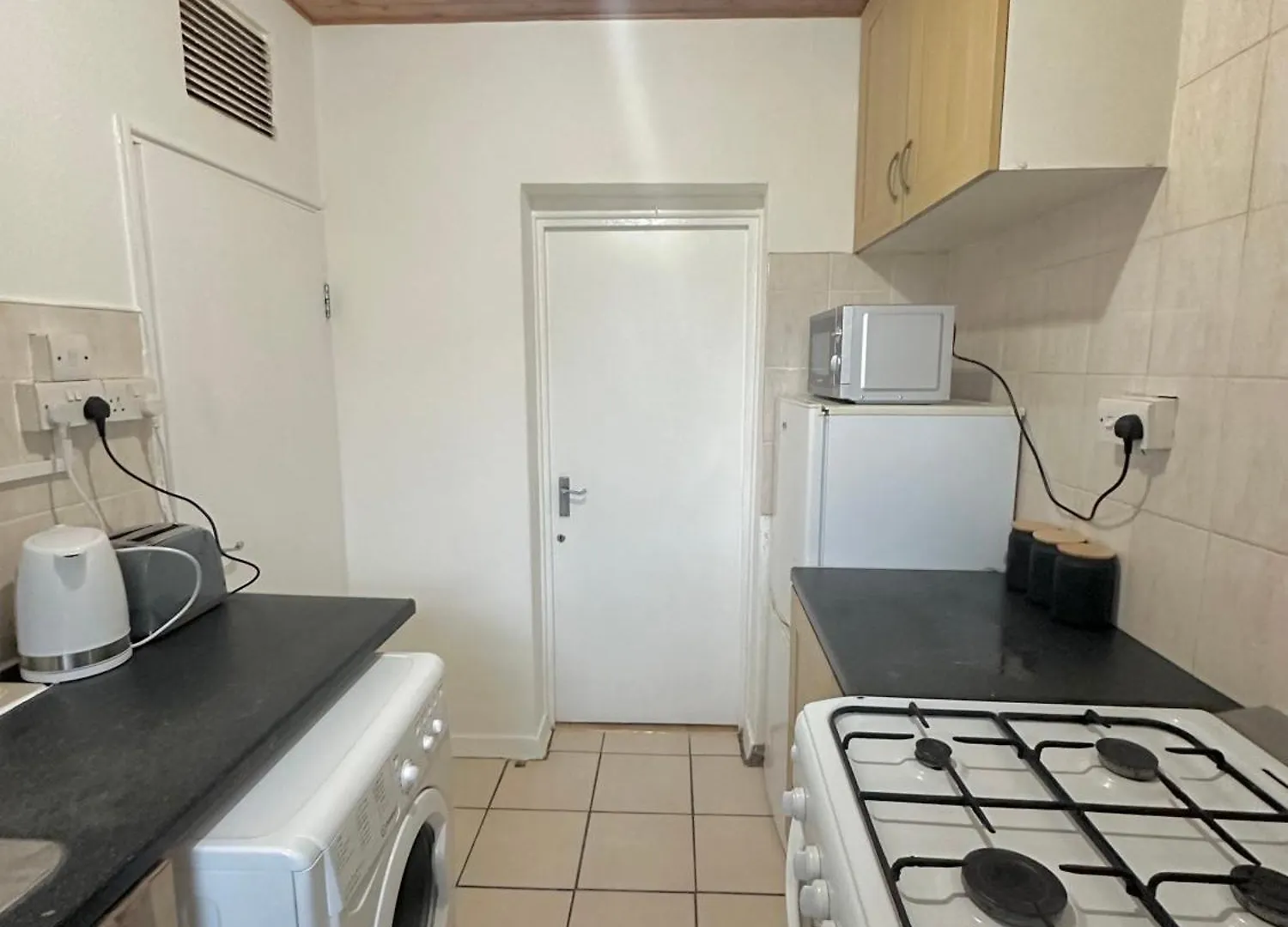 아파트 1 Bedroom Flat In Whitechapel, 런던